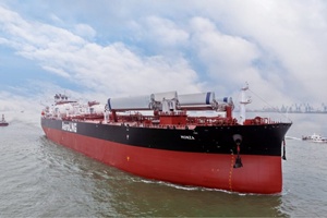 Monza LR2 Tanker fitted with two 37.5 metre WindWings