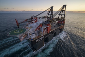 Sleipnir in transit (image Heerema Marine Contractors)